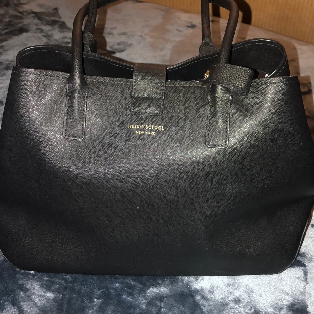 🤗Henri Bendel